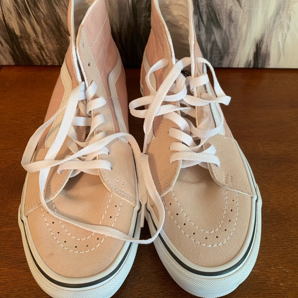 Vans Pink and White Sneakers with Low-Top Design and Rubber Sole